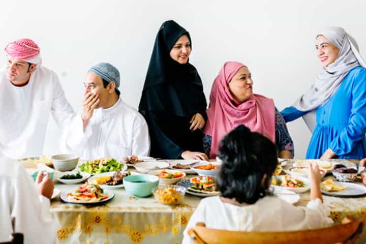 Tips Menyantap Hidangan Lebaran bagi Ibu Hamil