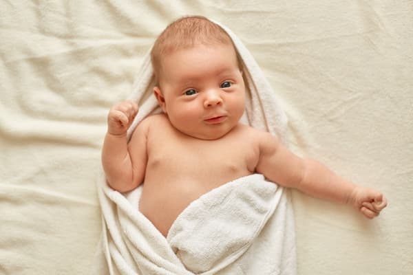 5 Cara untuk Mendorong Kemampuan Otak Bayi Sejak Dini