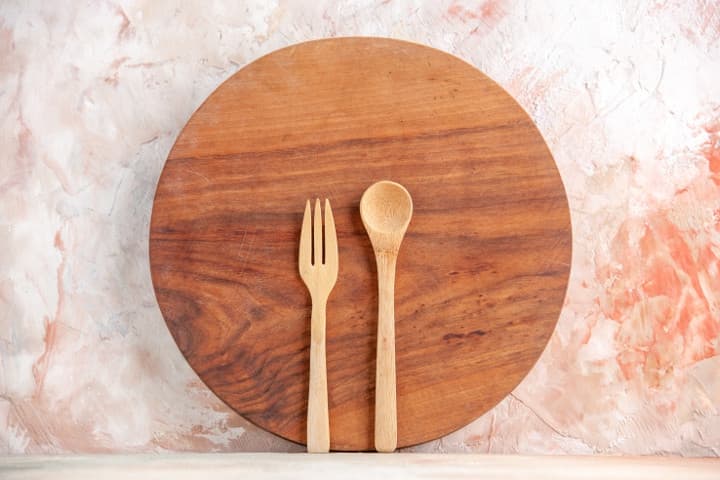 Rekomendasi Tableware Kayu Lokal untuk Hangatkan Suasana Makan