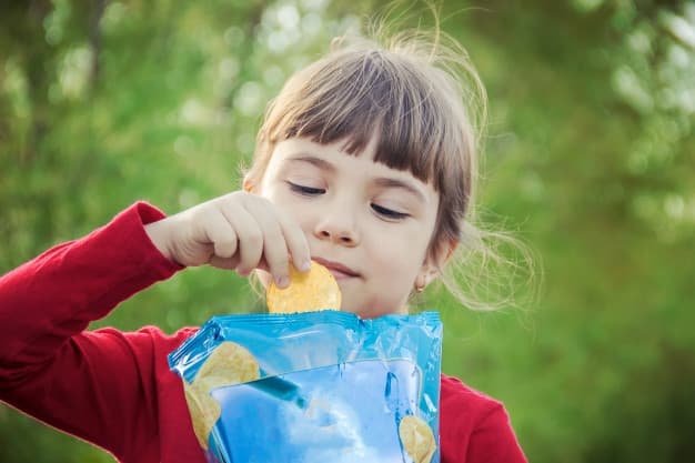 Balita Anda Suka Makanan Asin? Hati-hati, Ini Efeknya, Moms