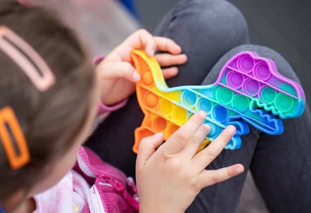 Bukan Mainan Biasa, Ini Manfaat dari Pop It! Fidget Toy buat Anak
