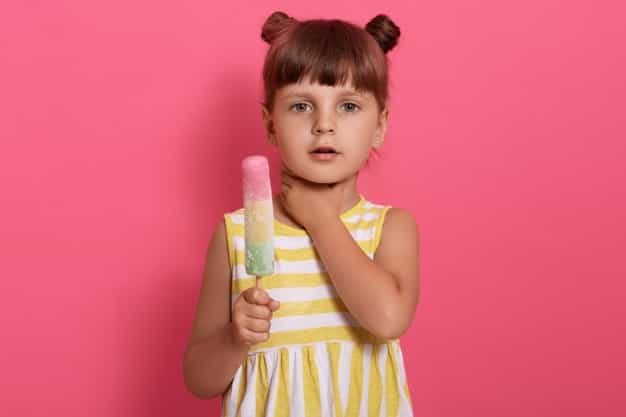 Sering Menyerang Anak Lewat Makanan, Kenali Gejala Demam Tifoid!