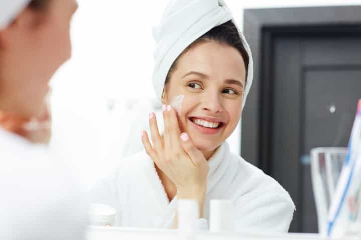 Rekomendasi Anti-Aging Premium untuk Miliki Wajah Awet Muda