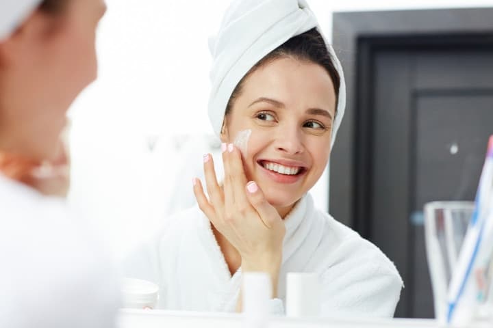 Rekomendasi Anti-Aging Premium untuk Miliki Wajah Awet Muda