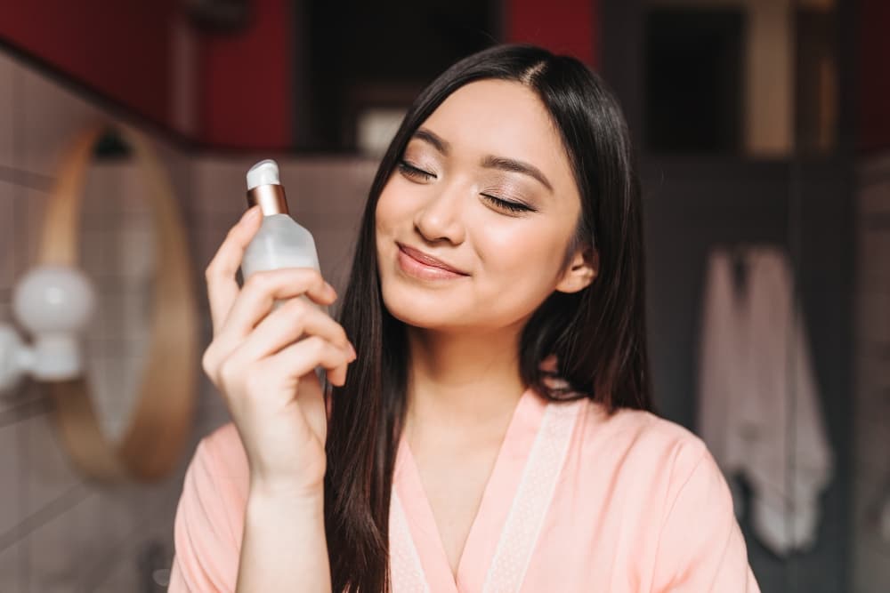 20 Trik Cara Memakai Parfum agar Wanginya Tahan Lama