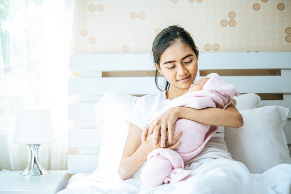 Postpartum Confinement, Tradisi Kuno ‘Mengurung’ Ibu Baru Melahirkan