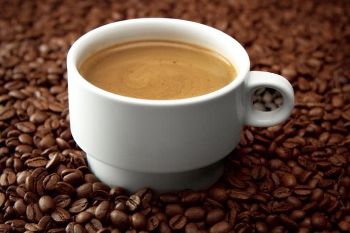7 Manfaat Kopi untuk Kesehatan Rambut Anda