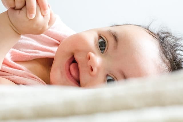 Bisa Jadi Pertanda Baik, Ini 6 Arti Mimpi Punya Anak Perempuan
