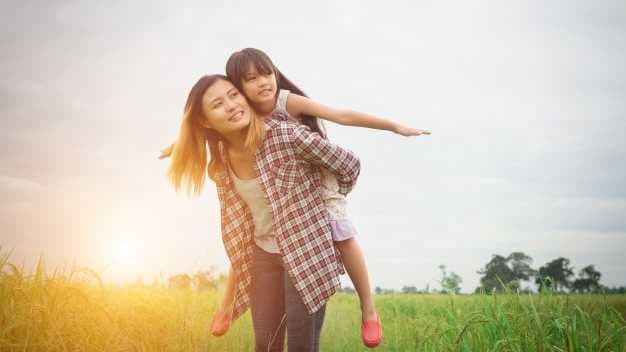 10 Kalimat Penting untuk Menyemangati Anak Perempuan Anda